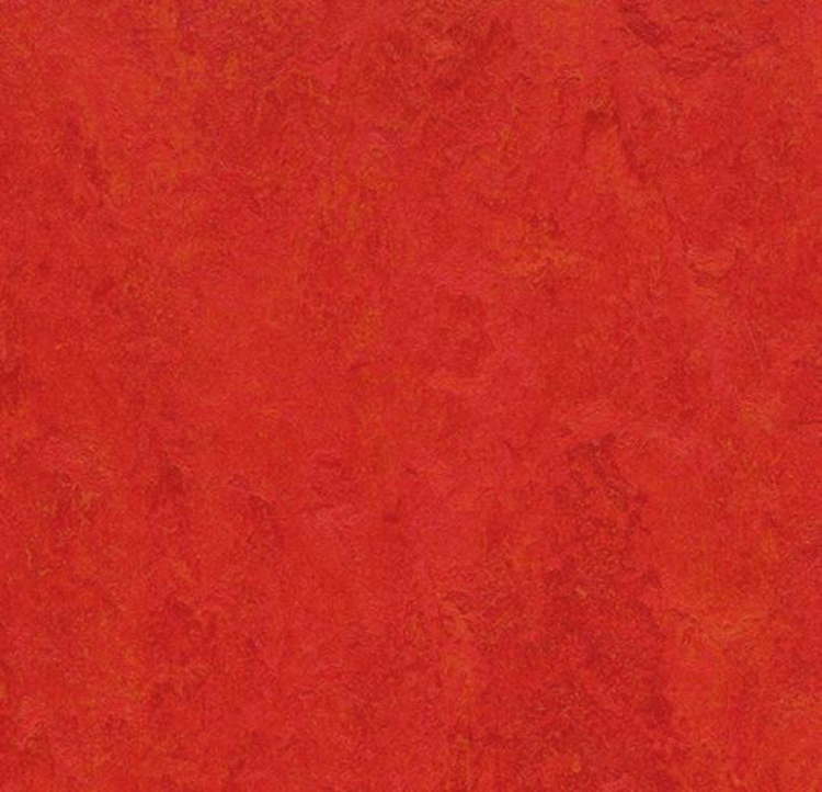 Pilt Näidis Marmoleum Fresco 2.5 scarlet 3131